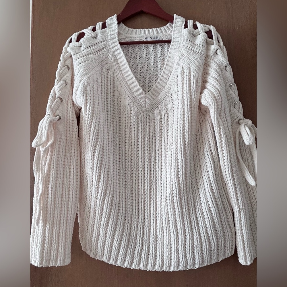 Venus Women’s Cream Soft Chenille Lace-Up Cable Knit Sweater Size M